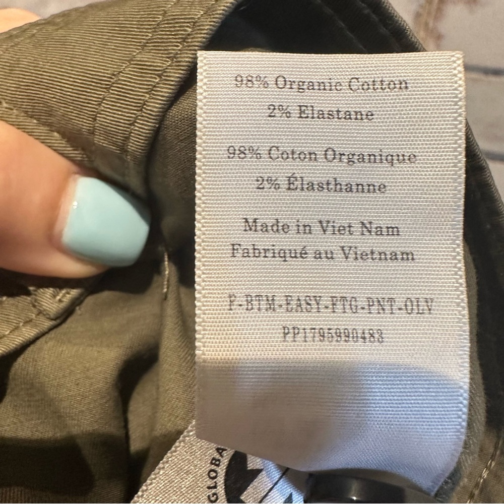 Everlane The Barrel Pant Olive Green - Picture 8 of 9